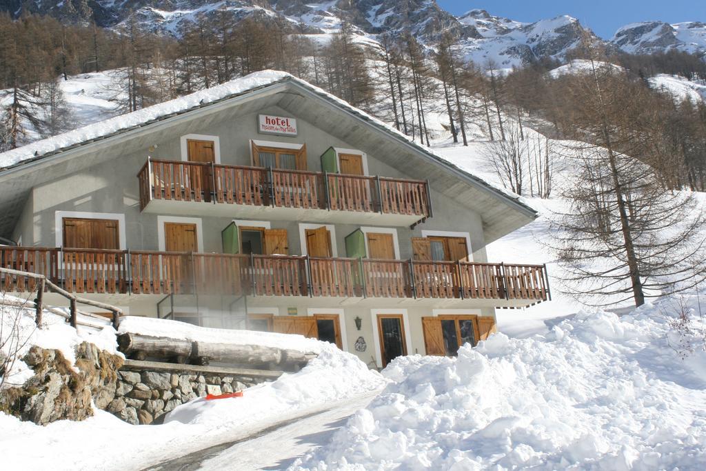 Maison Des Myrtilles Hotell Valgrisenche Eksteriør bilde